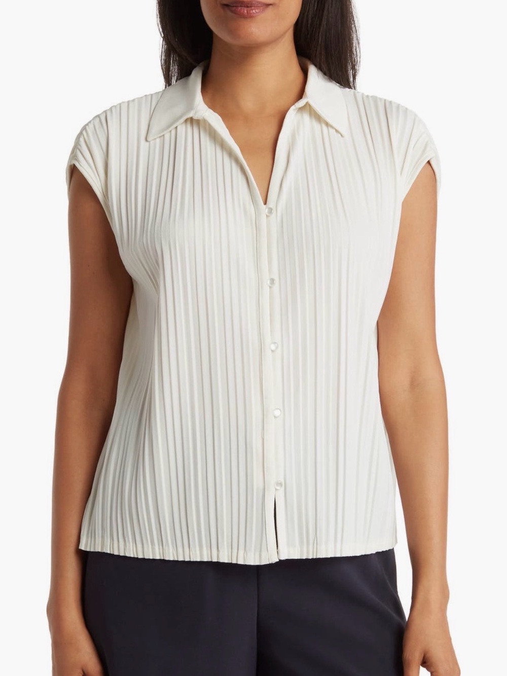Adrianna Papell Cream Pleated Cap-Sleeve Button-Down Top